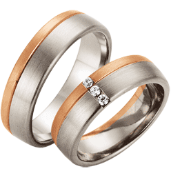 komplett mattiertes Trauringpaar in Rot- und Wei&szlig;gold 585
